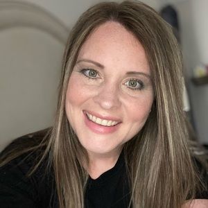 Meet your Posher, Gina